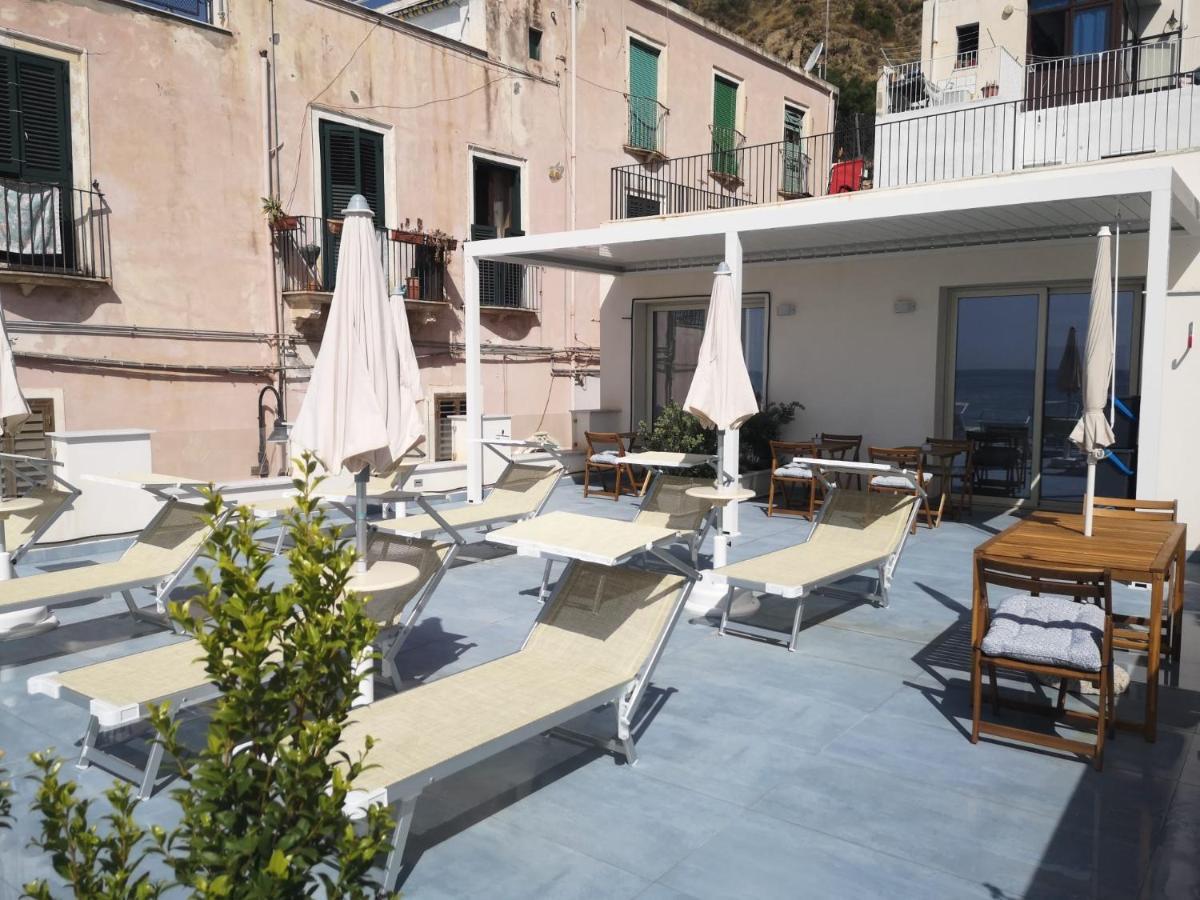Hotel Tulla'S Giardini-Naxos Exterior foto